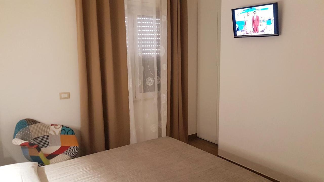 Monelia Panzió Reggio di Calabria Kültér fotó